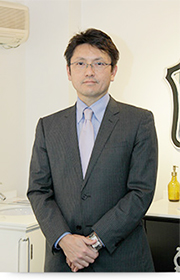 代表取締役　加藤文人
